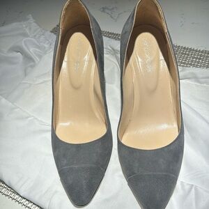 Gorgeous 3 inch suede pumps by sergio Rossi.